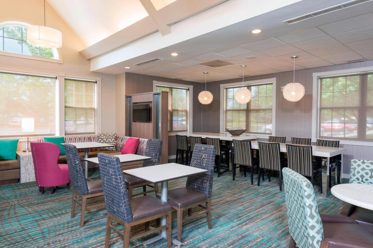 | Residence Inn Grand Rapids West