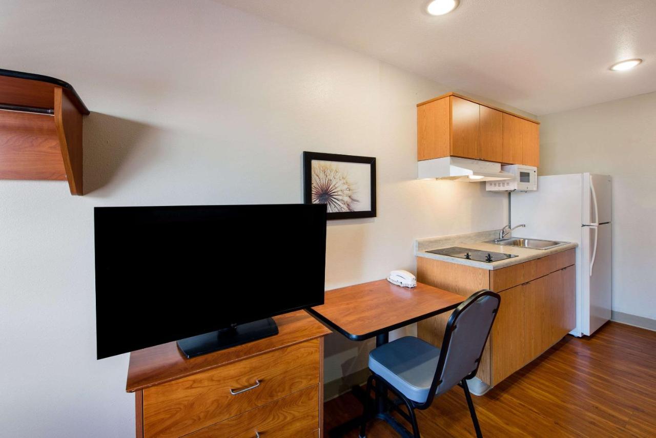 Standard Double Room - Non-Smoking at WoodSpring Suites Columbus Southeast