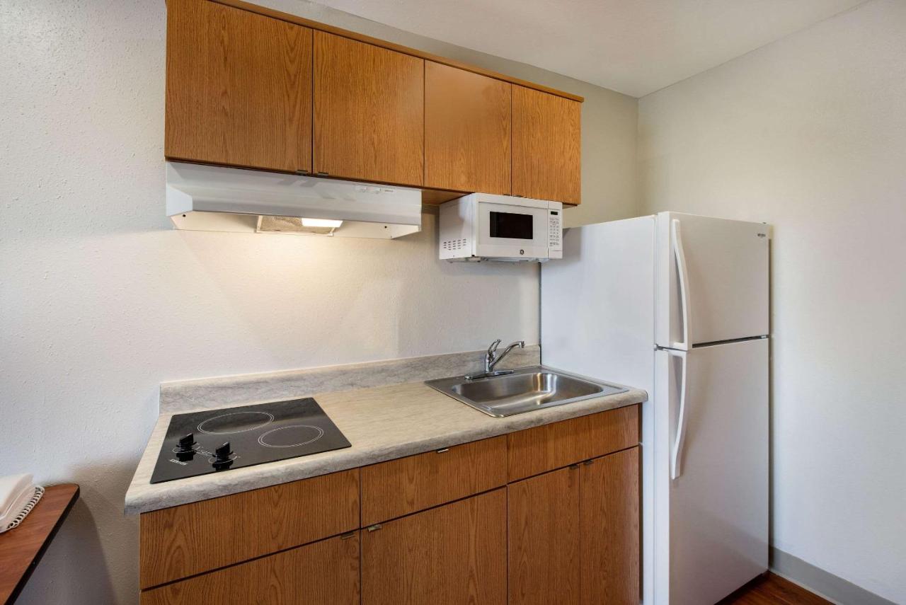 Standard Double Room - Non-Smoking at WoodSpring Suites Columbus Southeast