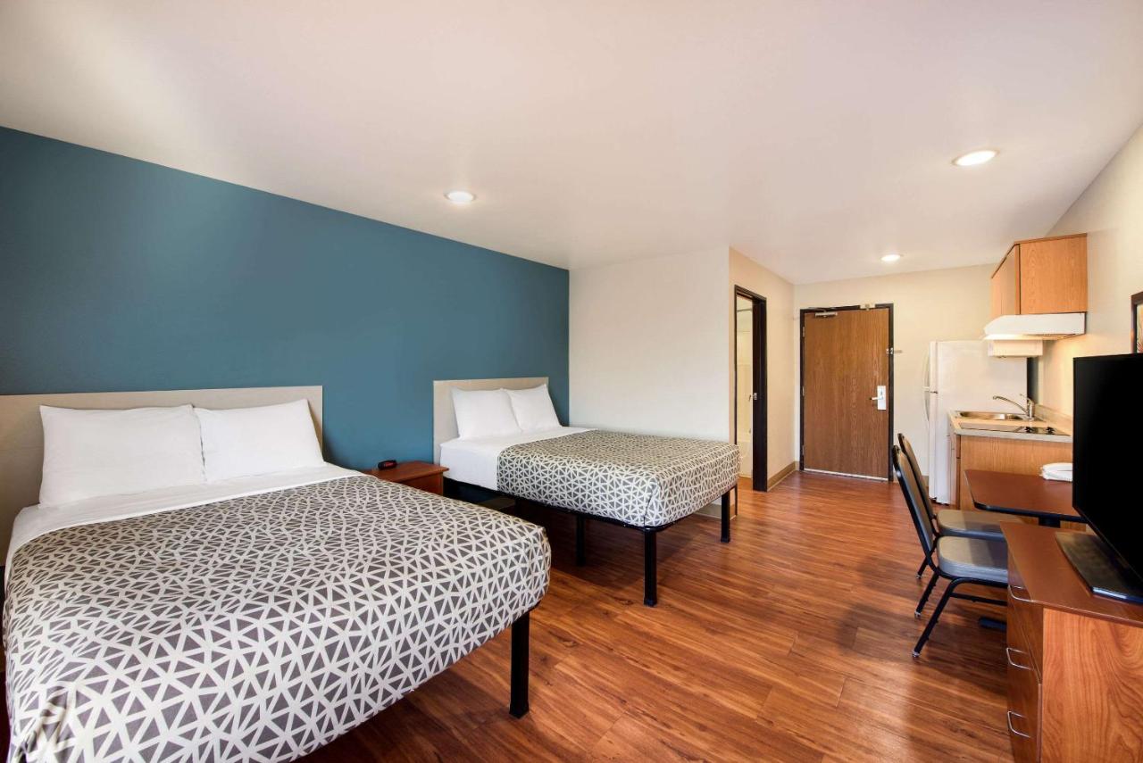 Double Room with Two Double Beds - Smoking at WoodSpring Suites Columbus Southeast