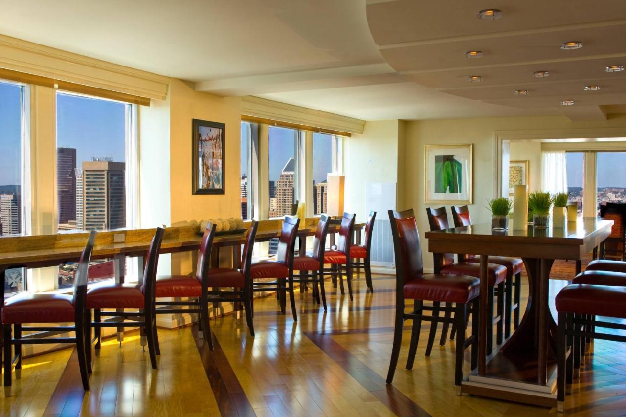 Club Level King Room at Baltimore Marriott Waterfront