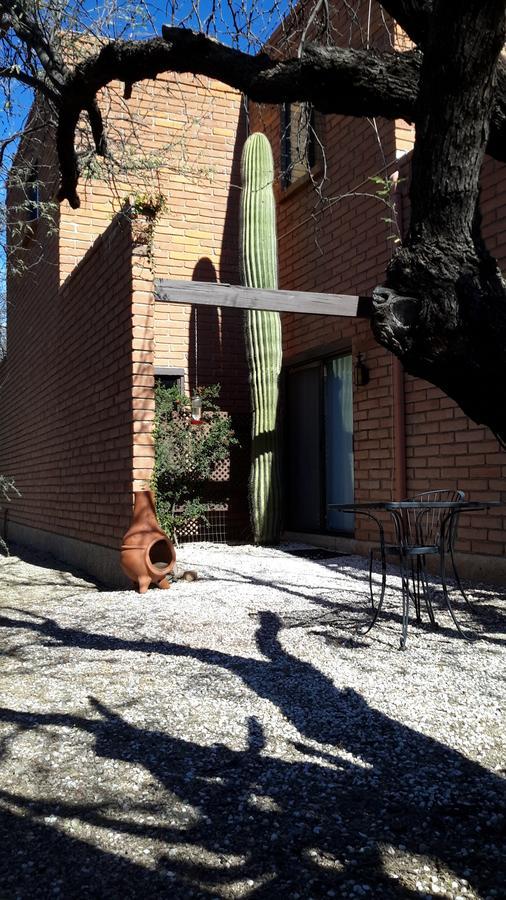 | Desert Trails Bed & Breakfast