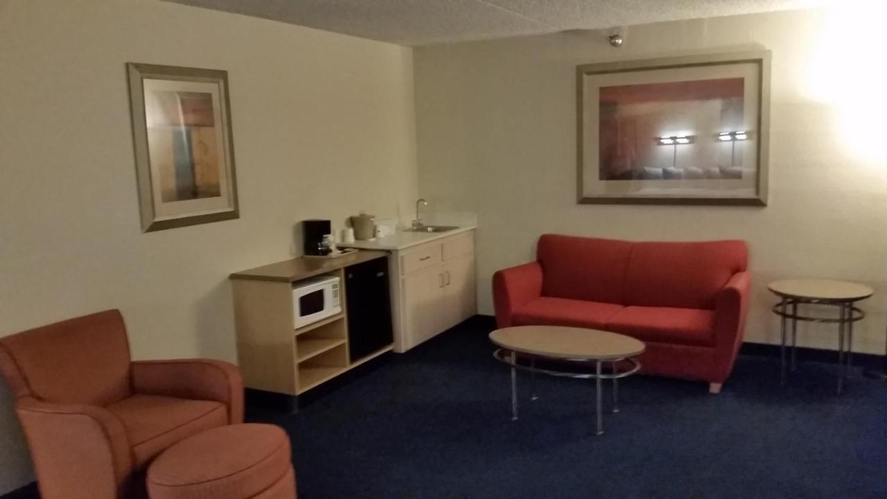 King Studio Suite - Non-Smoking at Days Inn by Wyndham Buena Park