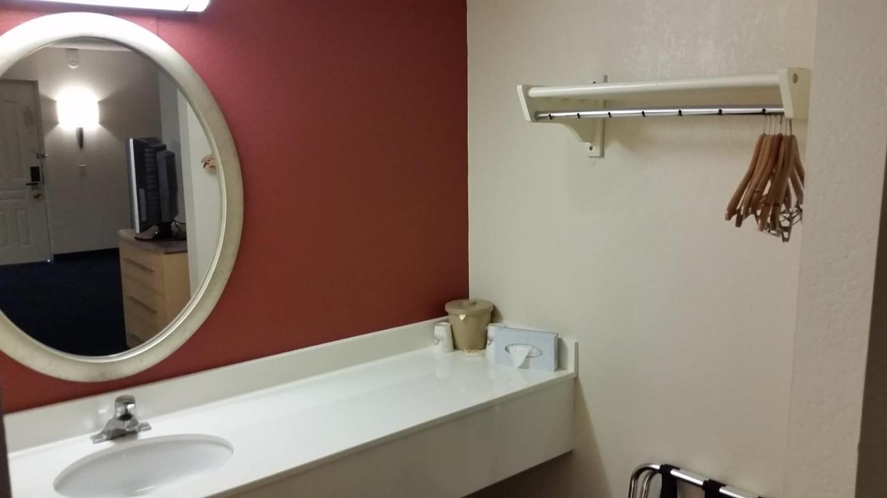 King Room with Mobility/Hearing Impaired Access - Non-Smoking at Days Inn by Wyndham Buena Park