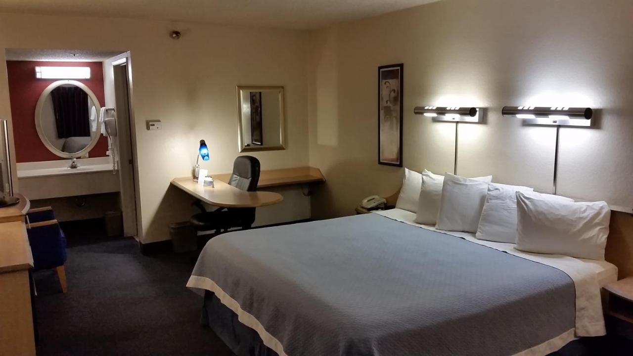 King Room - Non-Smoking at Days Inn by Wyndham Buena Park