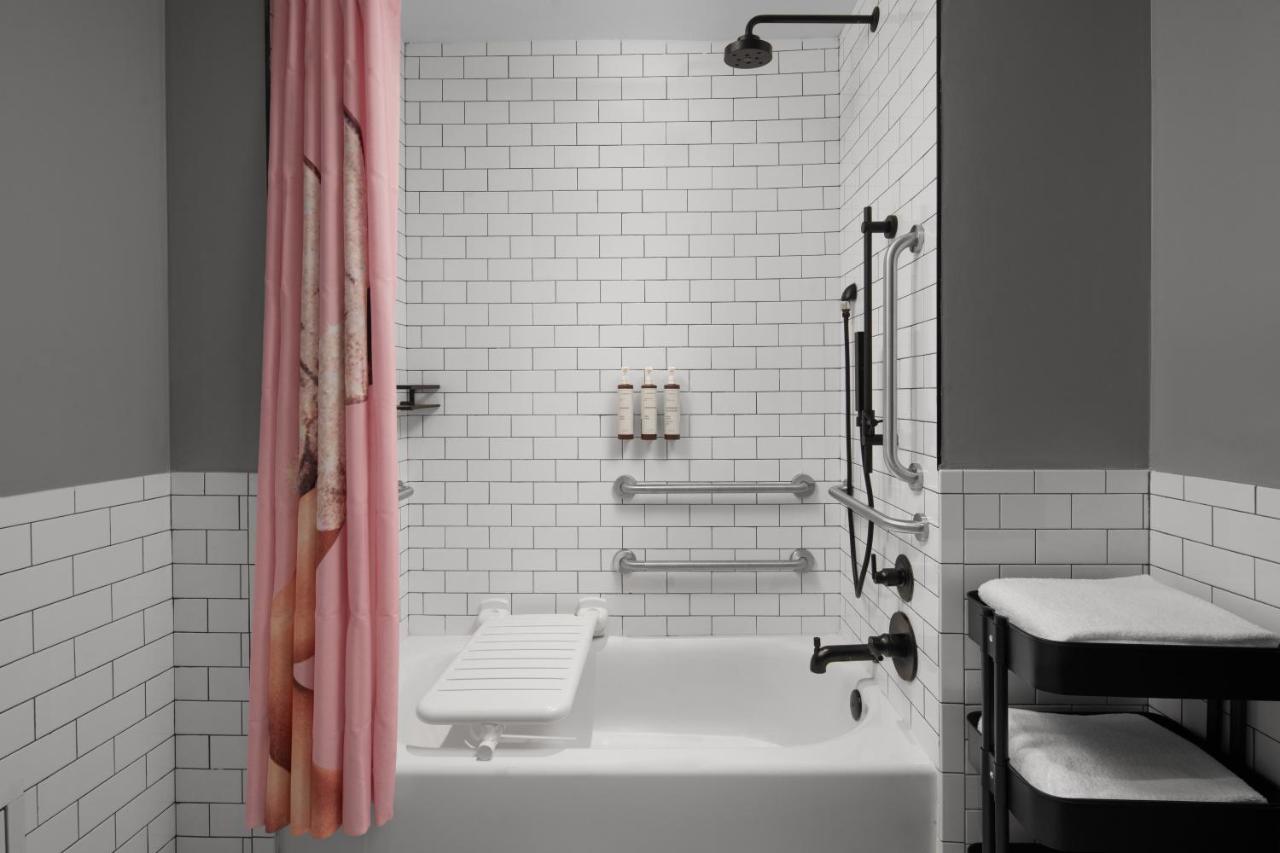 Standard Queen Room - Hearing Accessible at Moxy Houston Downtown