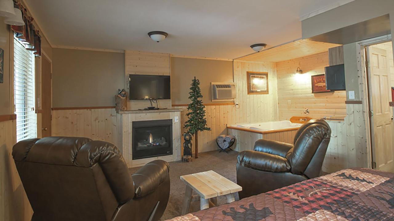 | Upper Canyon Inn