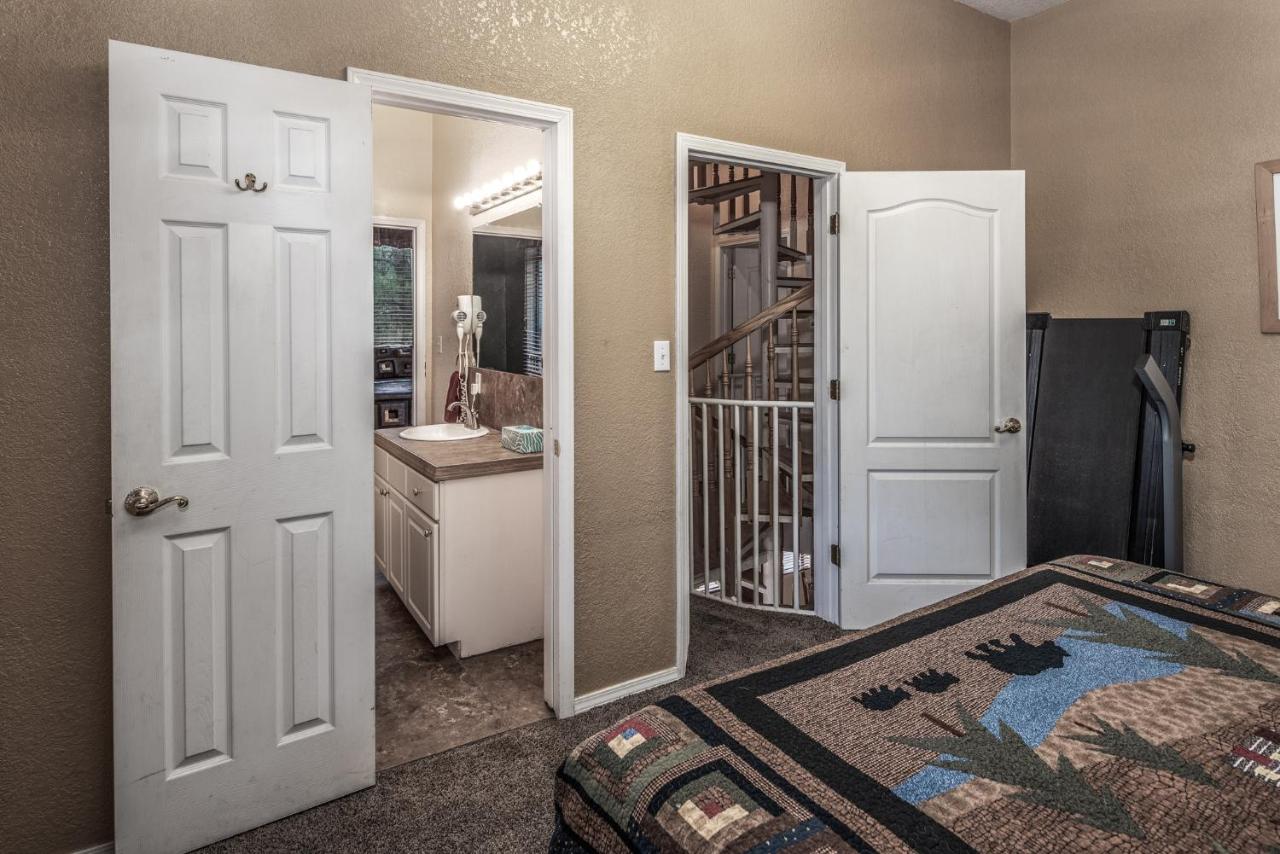 | Upper Canyon Inn