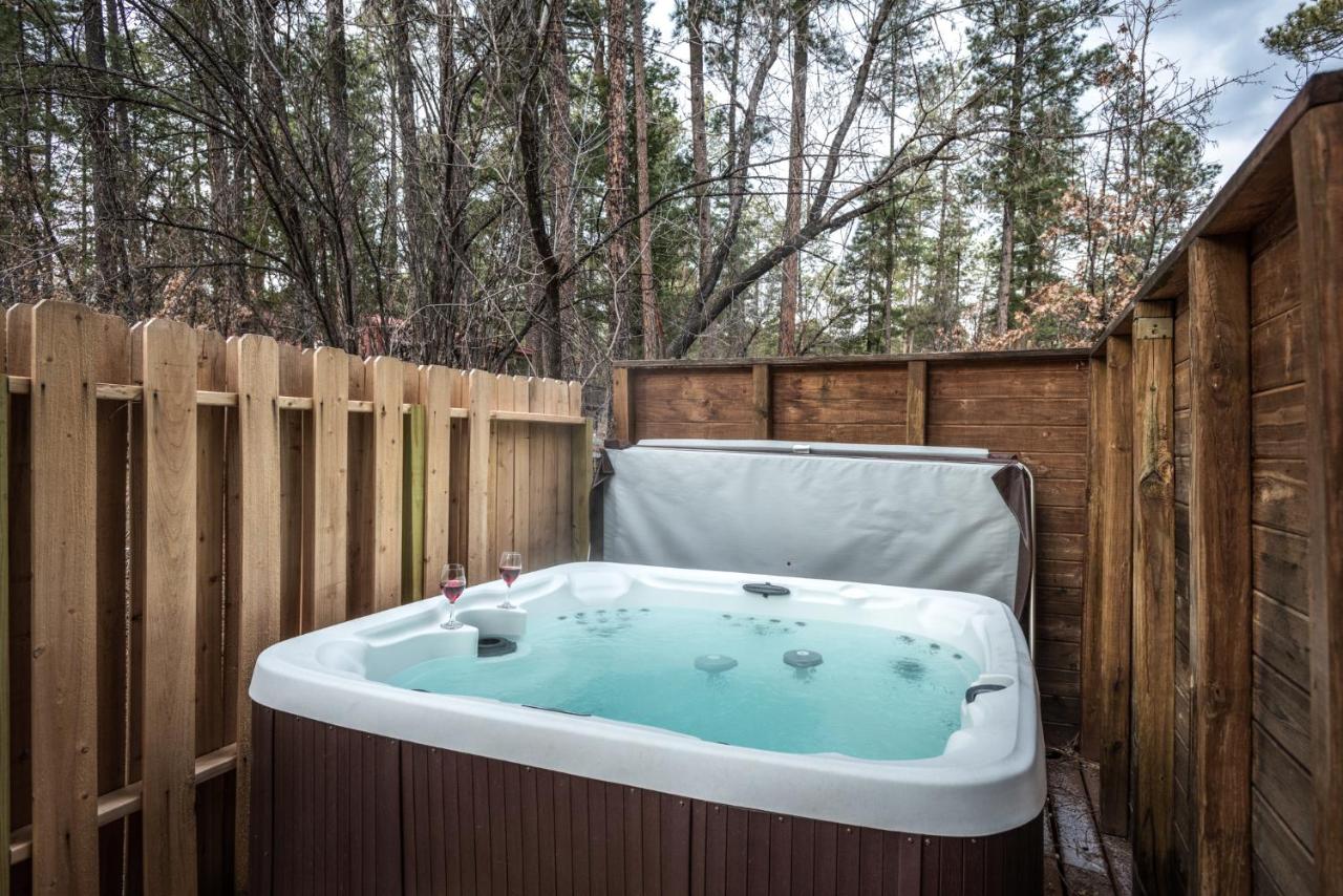 | Upper Canyon Inn