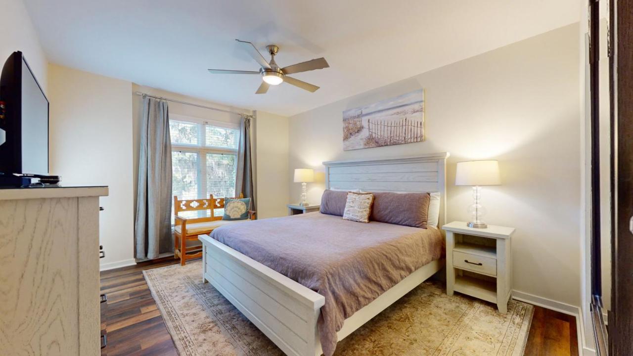 | 7611 Huntington Villas
