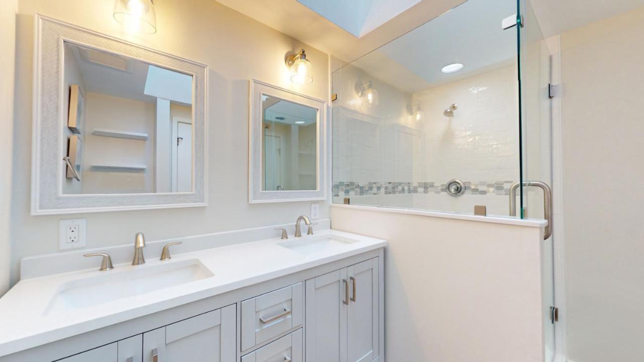 | 7611 Huntington Villas