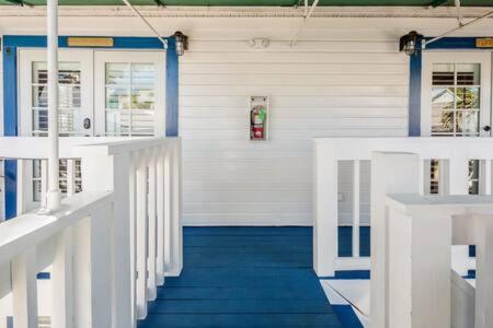 | NEW Citrus Queen at Custom House Inn