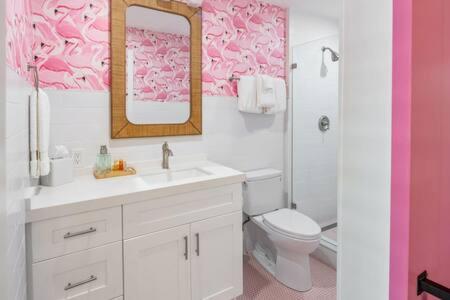  | NEW Birds of a Feather at Custom House Inn