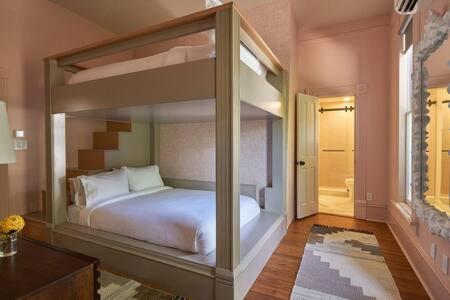  | Bunk Room at The Grand Maloney