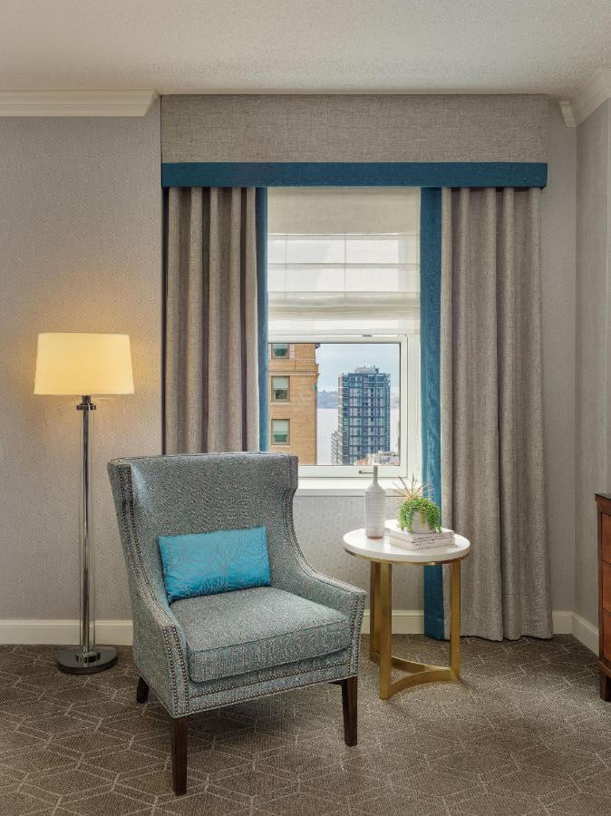 Deluxe King Corner Room at Fairmont Olympic Hotel