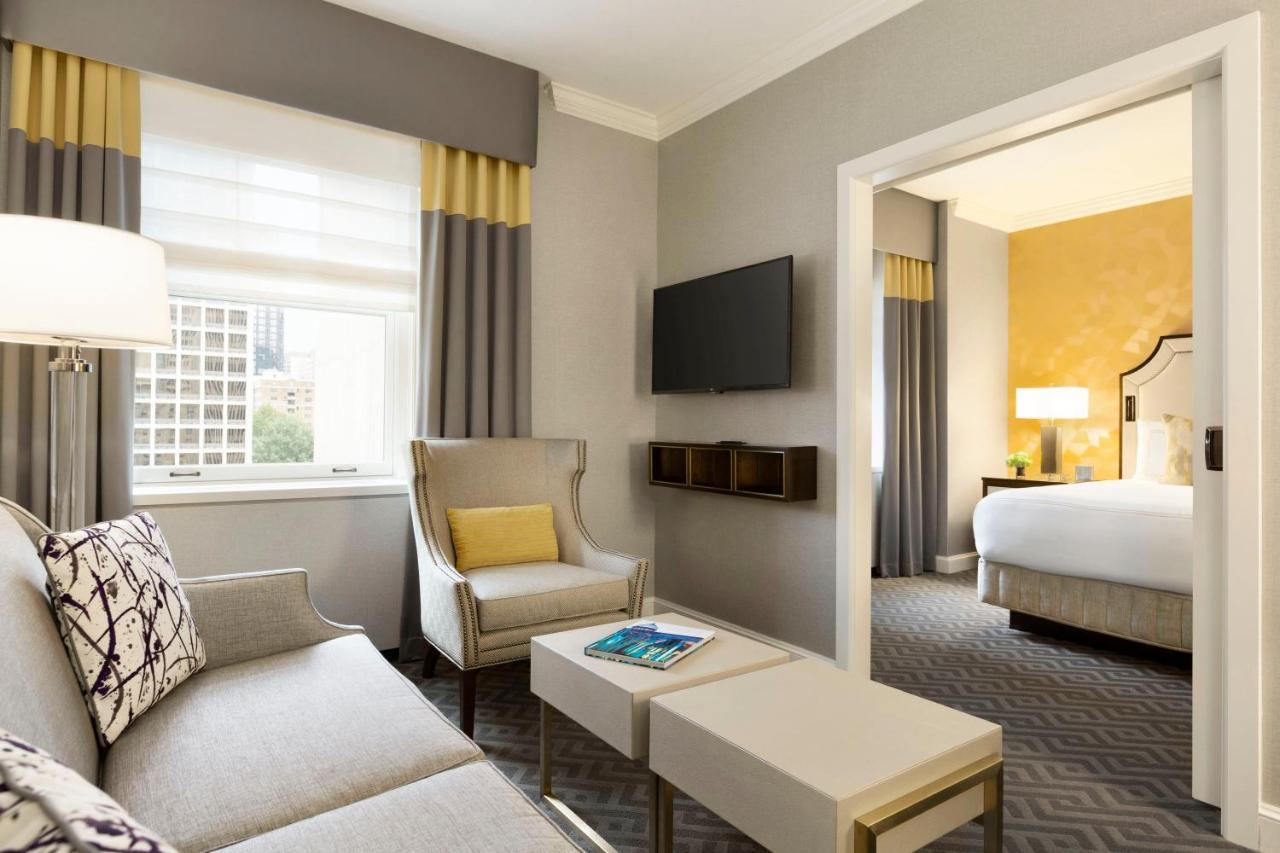 Signature Executive King Suite at Fairmont Olympic Hotel