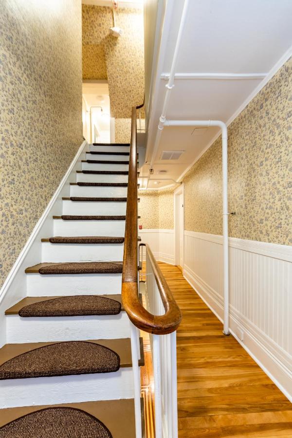 Cranmore Mountain Lodge Bed & Breakfast