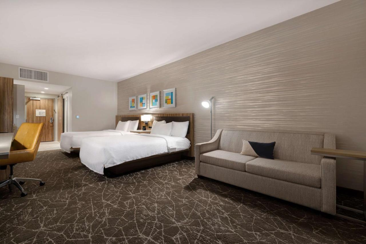 Deluxe Queen Room with Sofa Bed at Hilton Garden Inn Anaheim Resort