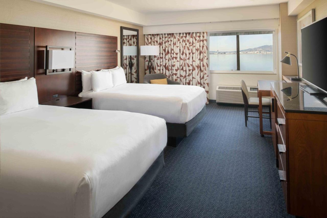 Non-Smoking Double Bay View Room at DoubleTree by Hilton San Francisco Airport