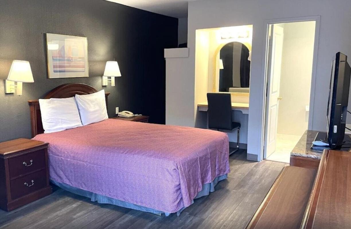 | Downtown Inn