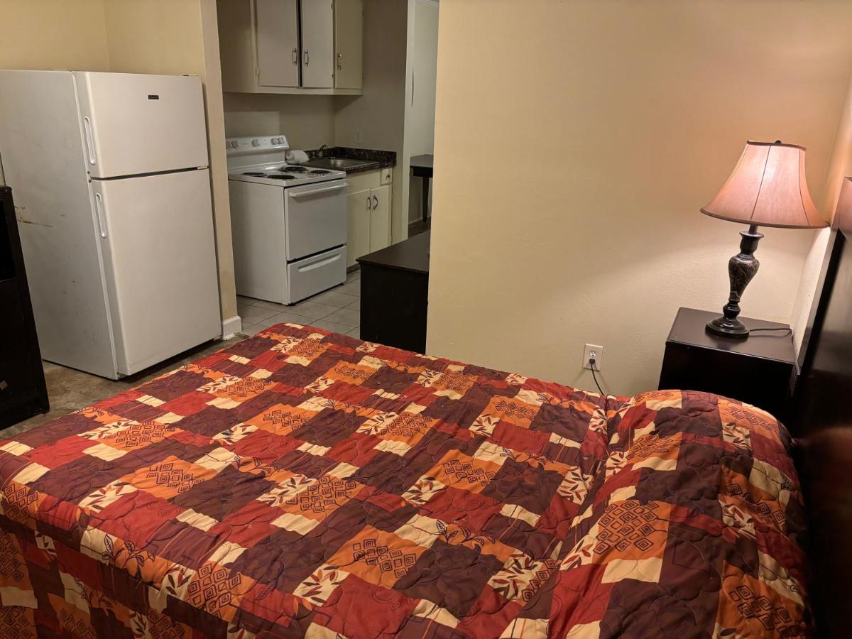  | Cook's Motel
