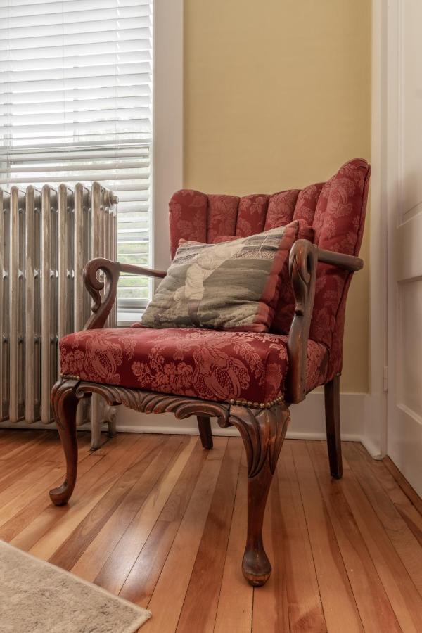 King Room at Cranmore Mountain Lodge Bed & Breakfast