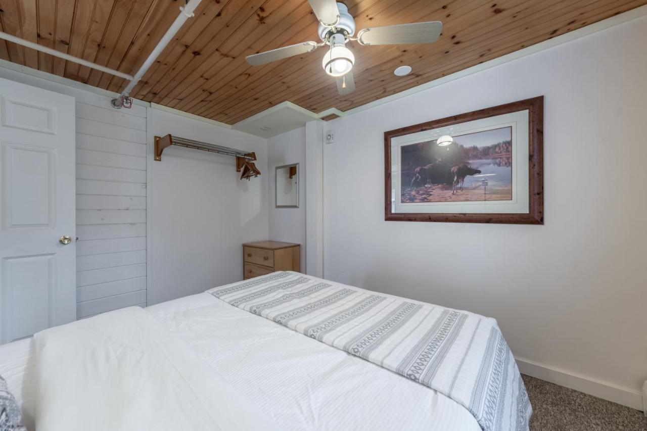 One-Bedroom Suite with Garden View at Cranmore Mountain Lodge Bed & Breakfast