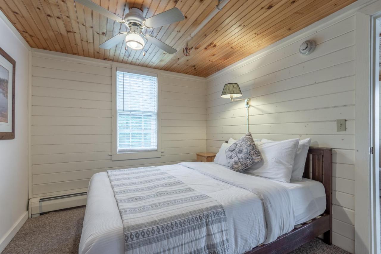 One-Bedroom Suite with Garden View at Cranmore Mountain Lodge Bed & Breakfast