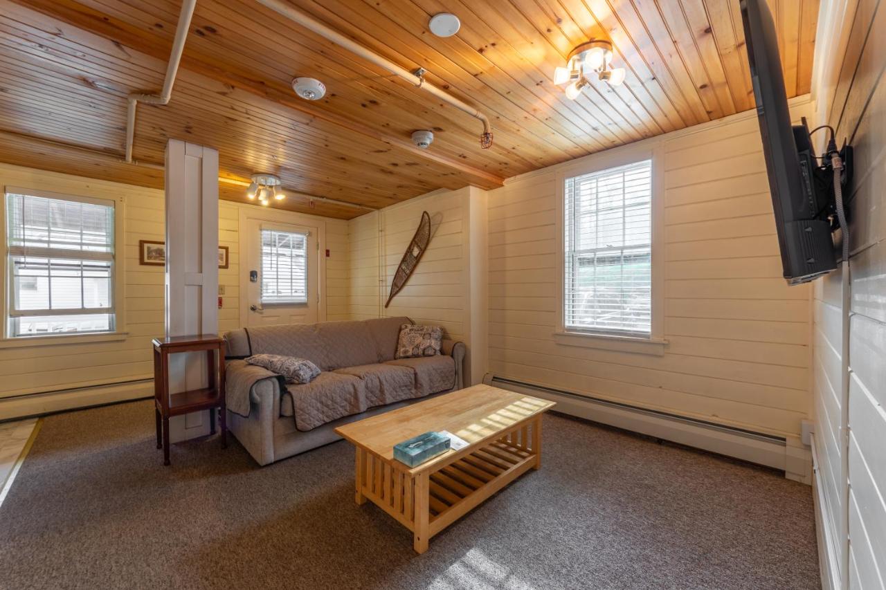 Two-Bedroom Suite - First Floor at Cranmore Mountain Lodge Bed & Breakfast