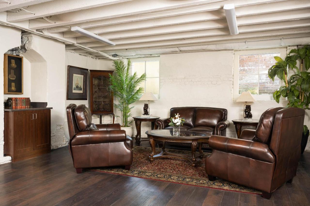  | The Jasmine House