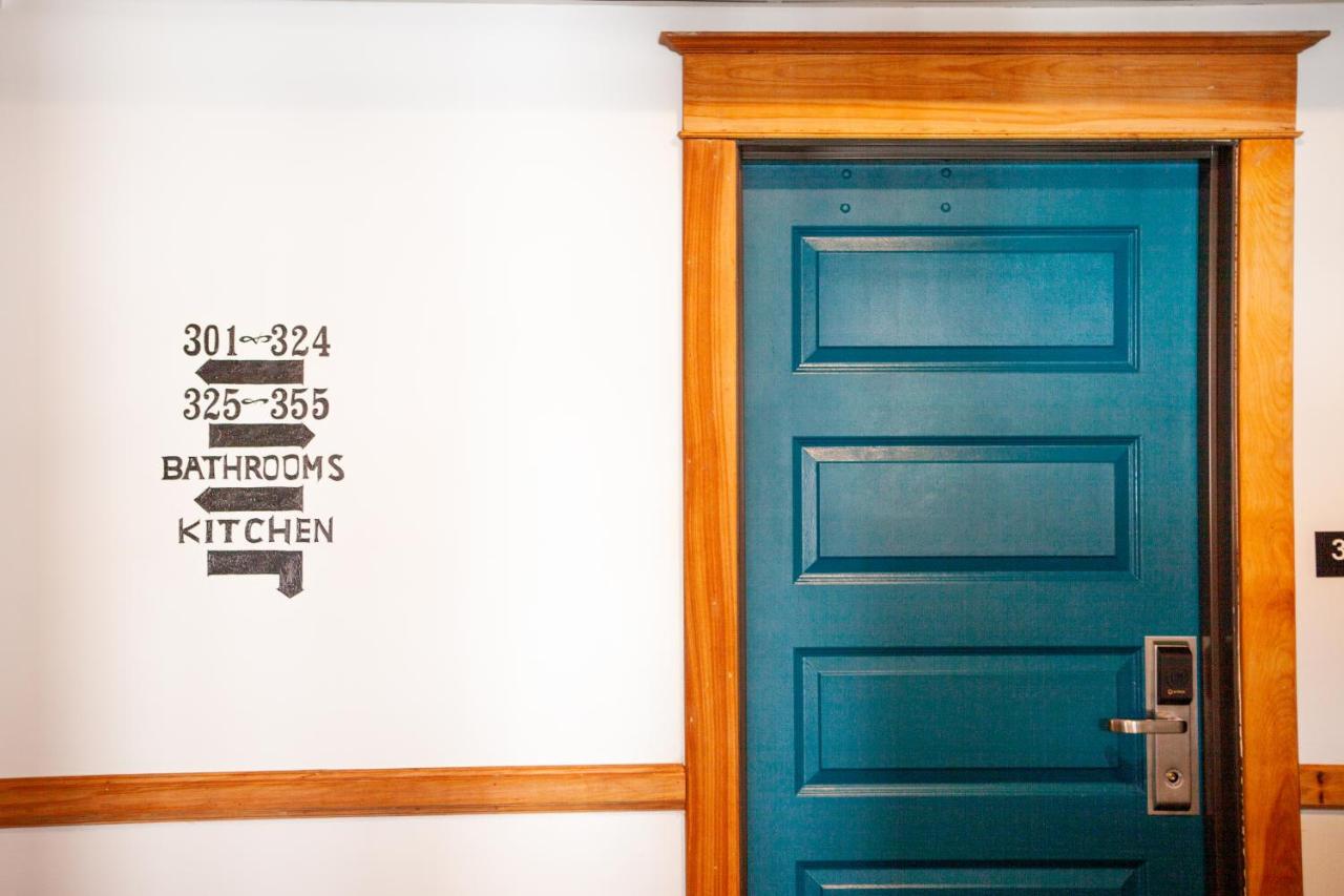 | 11th Avenue Hostel
