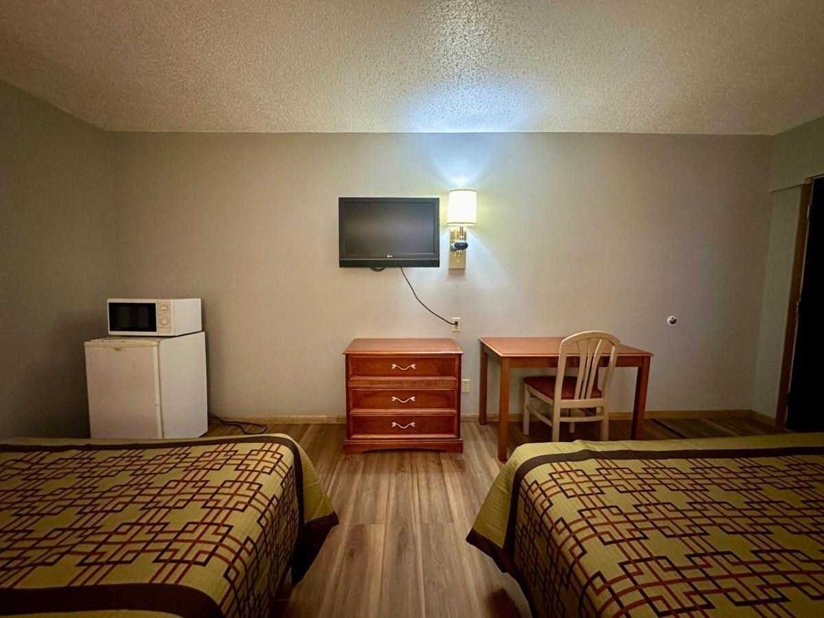  | Thunderbird Motor Inn
