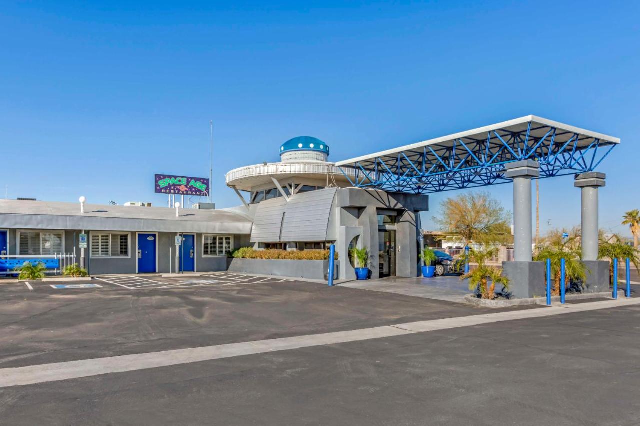 | Best Western Space Age Lodge