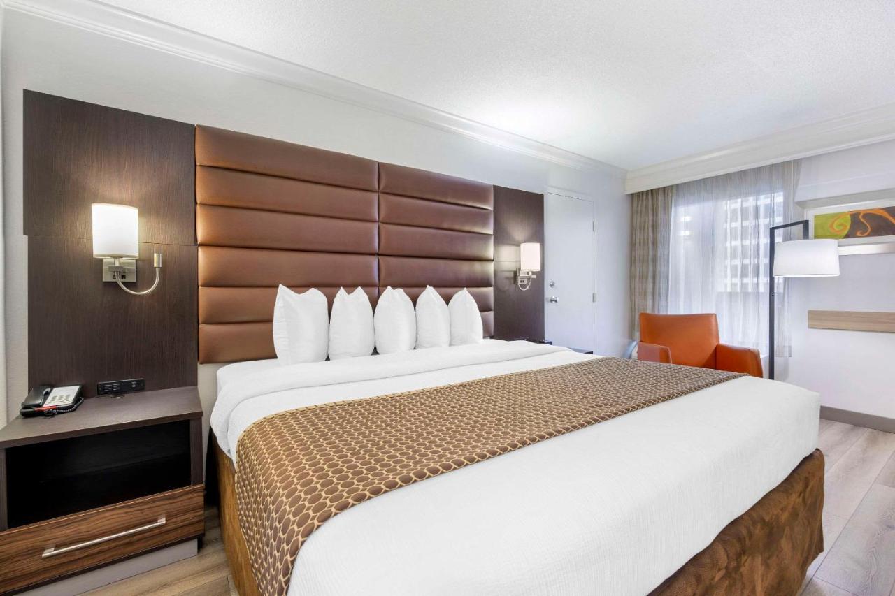 King Room at The Capitol Hotel Downtown, an Ascend Collection Hotel