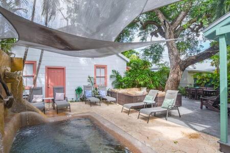 | Pilar Cottage
