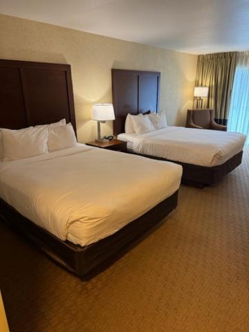 Standard Queen Room with Two Queen Beds - Non-Smoking at Comfort Inn & Suites Lincoln City