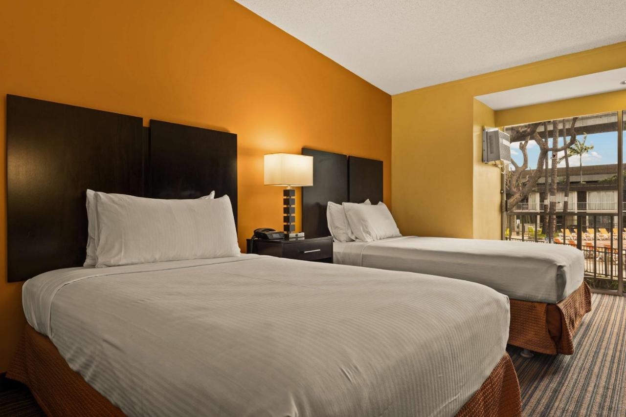| Best Western The Plaza Hotel - Free Breakfast