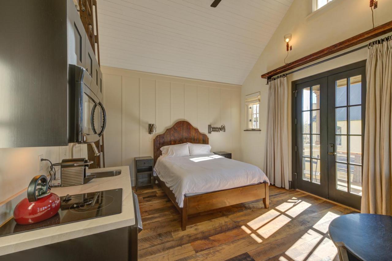 | South Main Residences by Surf Hotel