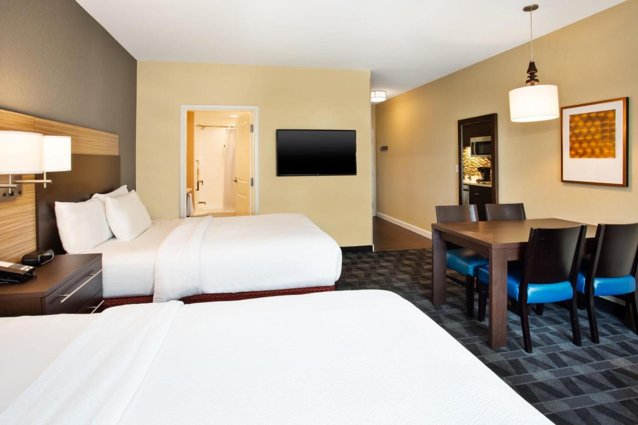 Studio, 2 Queen at TownePlace Suites by Marriott Detroit Belleville