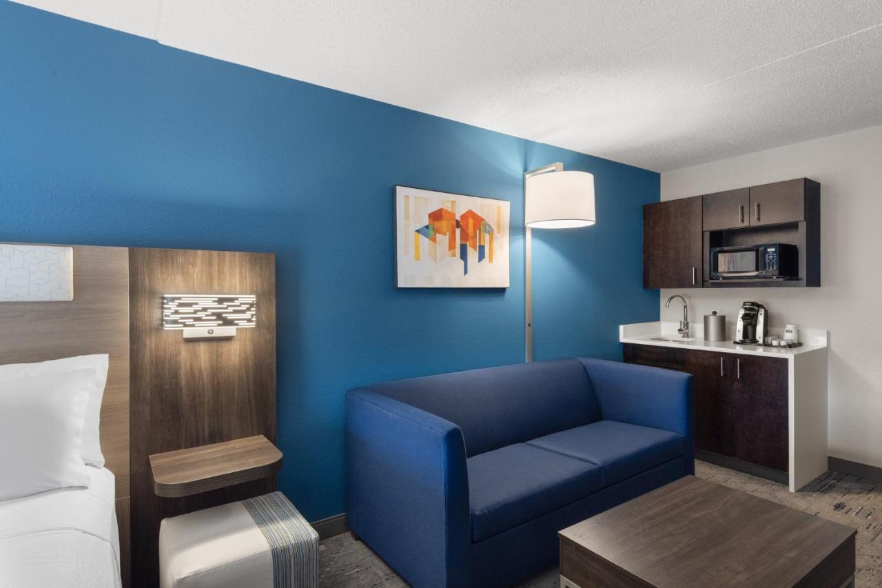 King Suite - Non-Smoking at Holiday Inn Express Hotel & Suites Danbury - I-84 by IHG