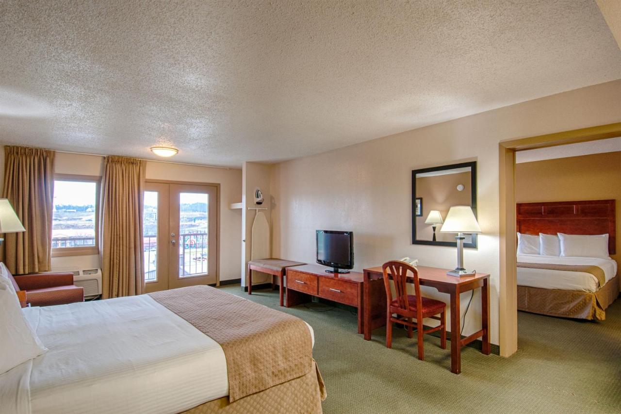 Two Bedroom Suite at Park Tower Inn