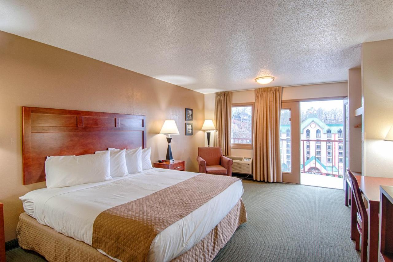 King Room at Park Tower Inn