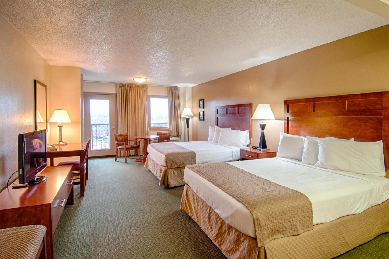 Queen Room with Two Queen Beds and Kitchenette at Park Tower Inn