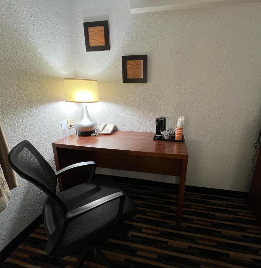 Double Room with Two Double Beds - Non-Smoking at Country Inn & Suites By Radisson, Battle Creek, MI