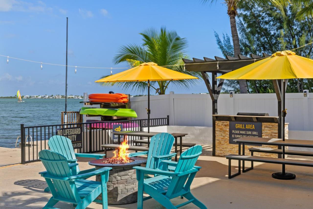 | Sun Outdoors Key Largo