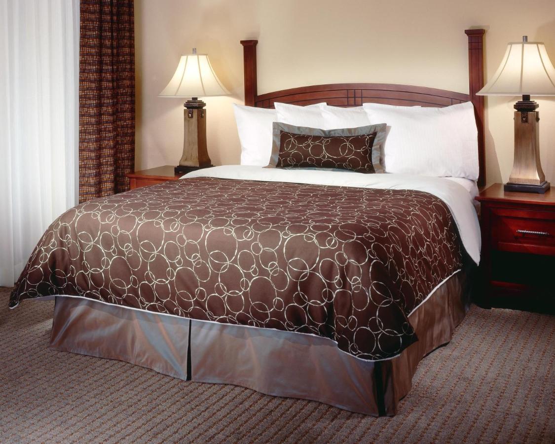  | Staybridge Suites Milwaukee Airport South, an IHG Hotel