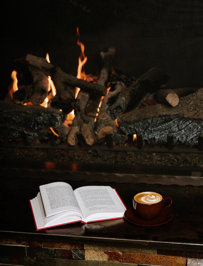 | Taos Valley Lodge