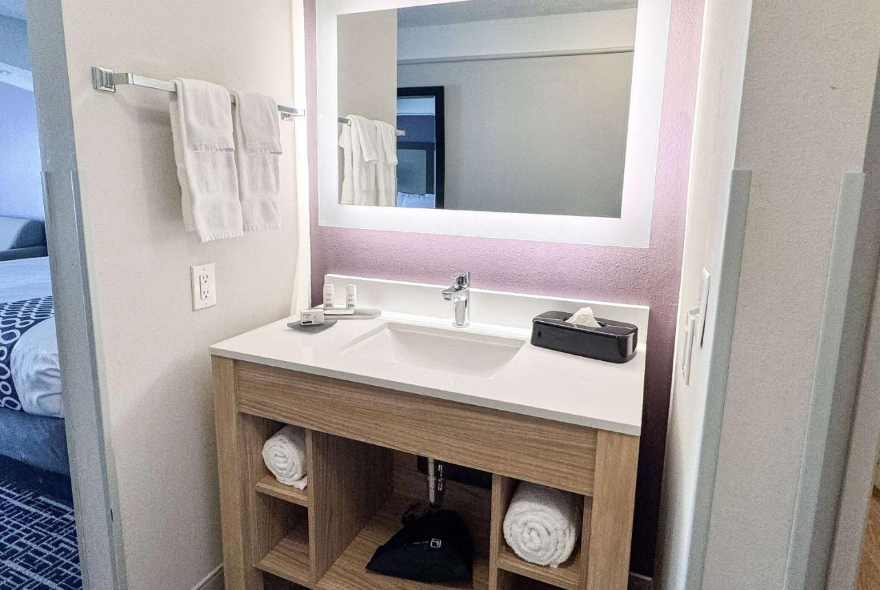  | La Quinta by Wyndham Cincinnati Airport Florence