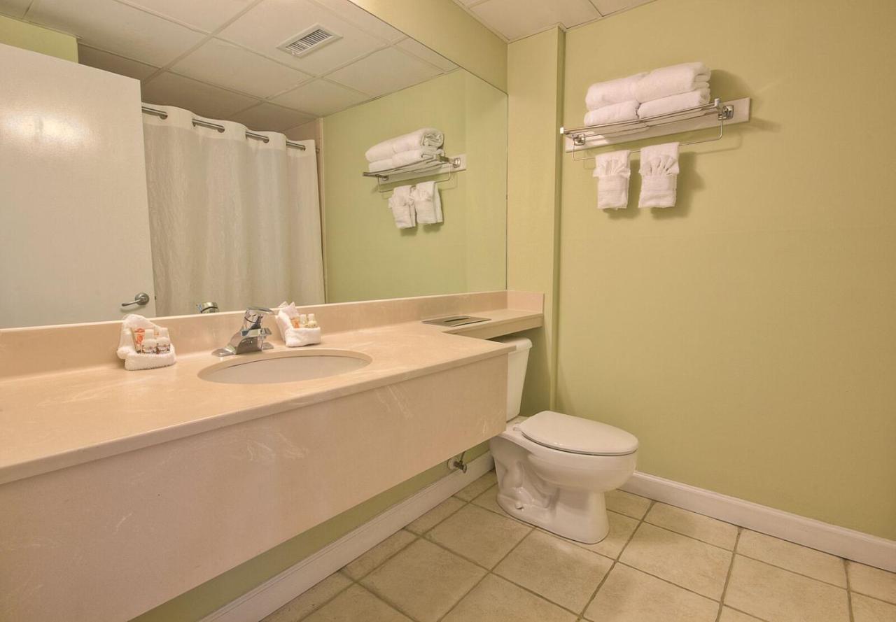 | Tidelands Caribbean Boardwalk Hotel and Suites