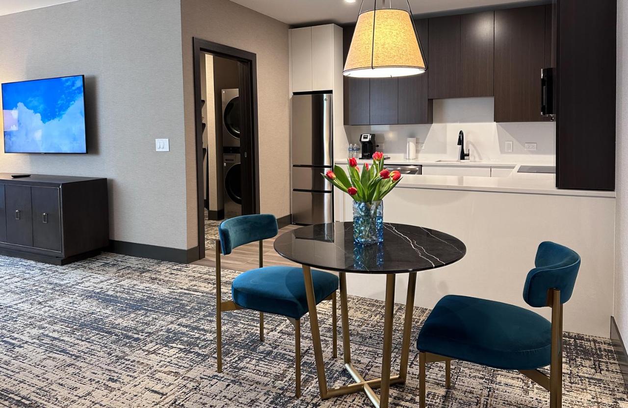 Penthouse King Suite at SpringHill Suites by Marriott Chicago Chinatown